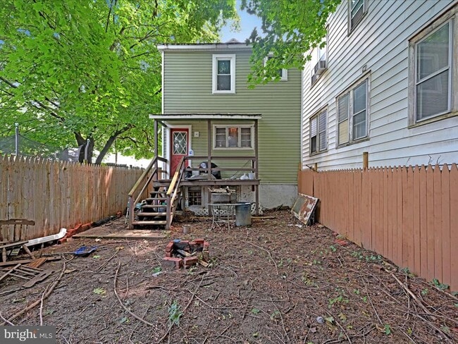 Building Photo - 211 Lincoln Ave