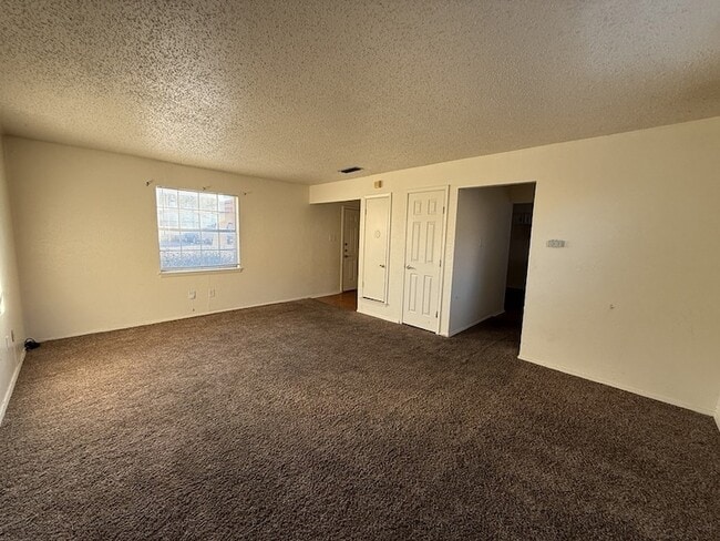 Building Photo - 1021 Pleasant Valley Ln