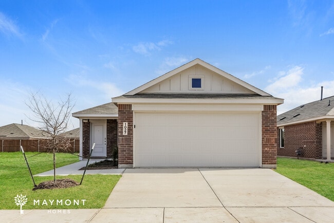 Building Photo - 1027 Birkdale Dr