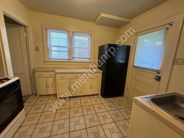 Building Photo - 1341 Home Ave
