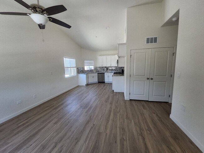 Building Photo - 8606 Grandy St