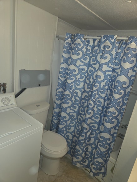 Building Photo - 8464 Cleveland Ave NW