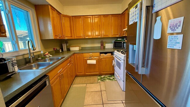 Building Photo - 5840 Tanglewood Dr NE