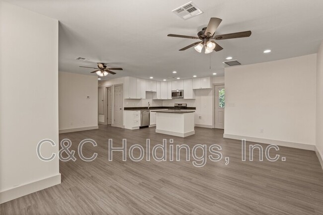 Building Photo - 104 S 195th E Ave