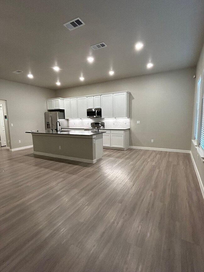 Building Photo - RECENTLY REDUCED!!  Beautiful Home in North Park