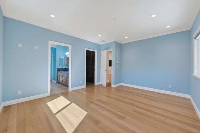 Building Photo - 18270 Baylor Ave