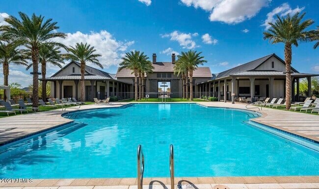 Building Photo - 1964 W Kinfield Trail