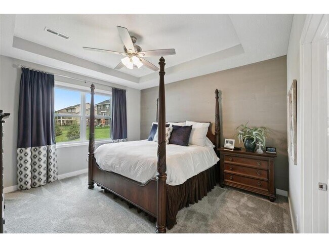 Building Photo - 9337 Bridle Way