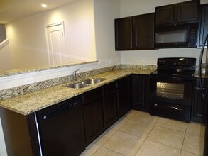 Building Photo - 6619 Arancione Ave