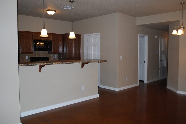 Building Photo - 1421Hopi