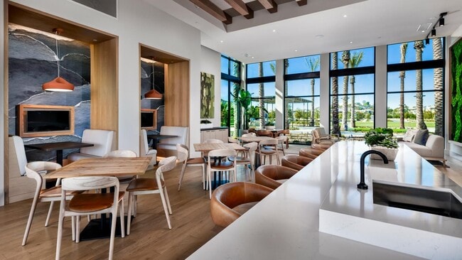 Building Photo - 120 Riverbend