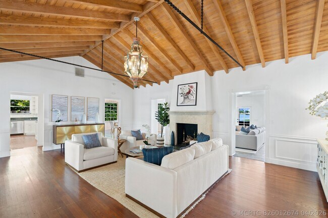 Building Photo - 3304 N Flagler Dr