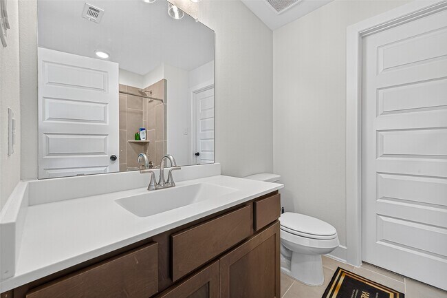 Building Photo - 8735 Flounder Rosa Ln