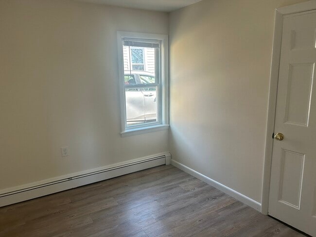 Building Photo - 171 Commercial St