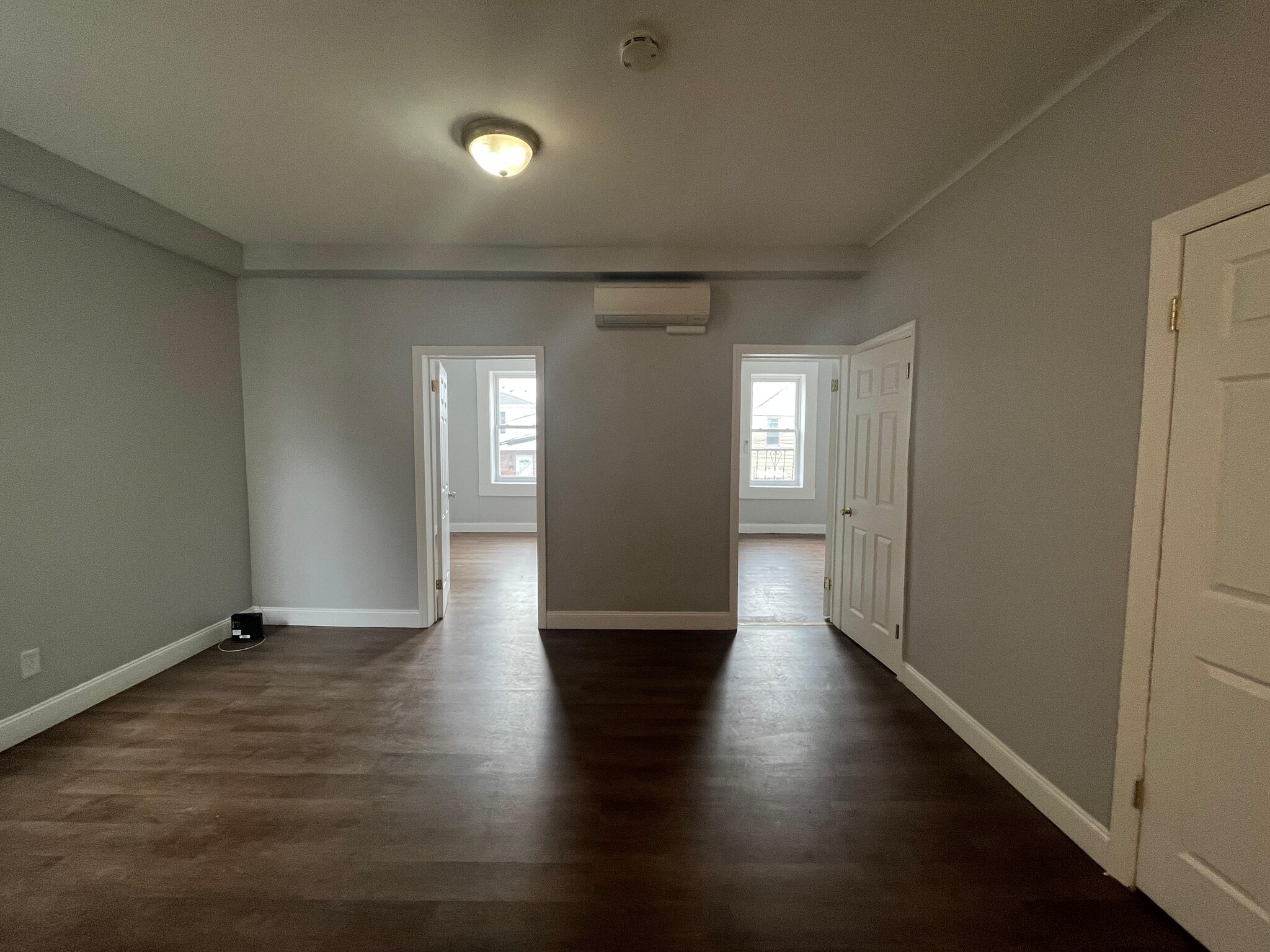 Building Photo - 937 Pavonia Ave