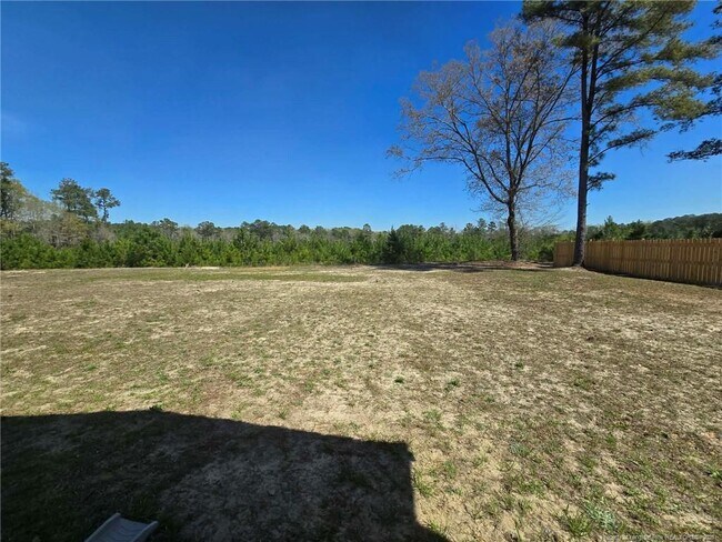 Building Photo - 111 Pine Needle Dr