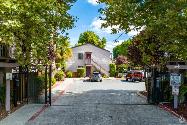 Primary Photo - Cambridge Arms Condominiums