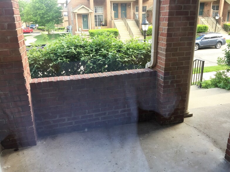 Building Photo - 2787 Barclay Way