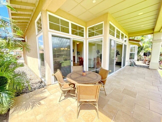 Building Photo - Luxury Island Living in Hokulani Golf Vill...