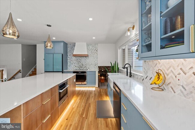 Building Photo - 6123 Beech Tree Dr