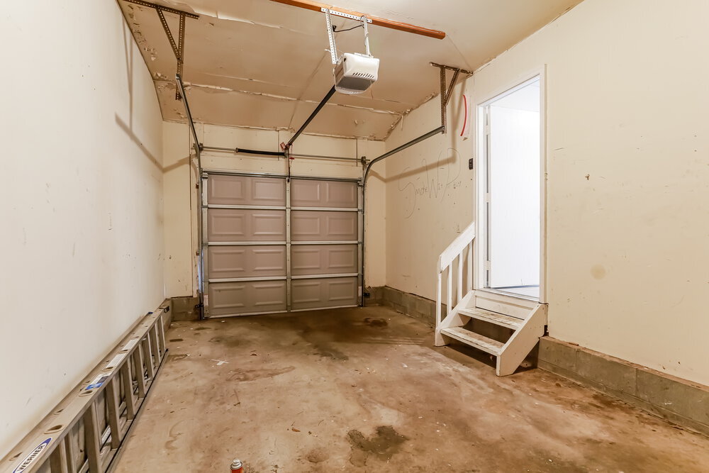 Building Photo - 6208 Glencairn Cir