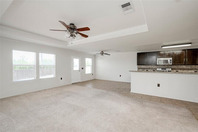 Building Photo - 5701 Cass Ct