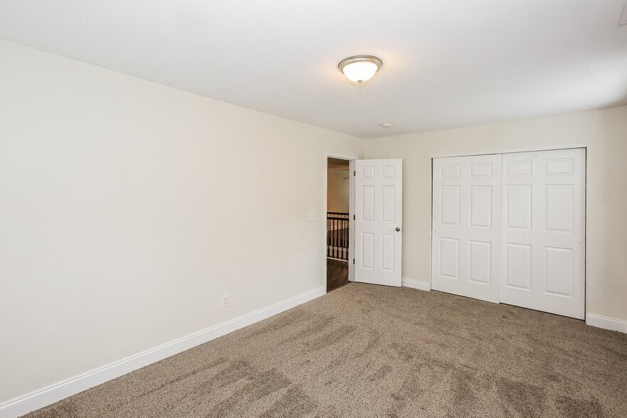 Building Photo - 7542 Brookwood Valley Ln