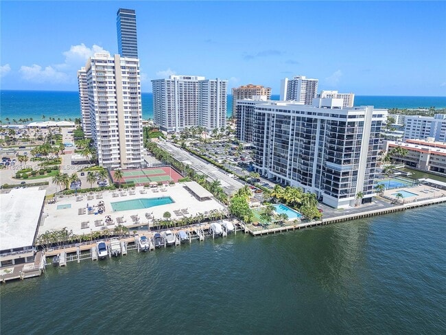 Building Photo - 2001 S Ocean Dr