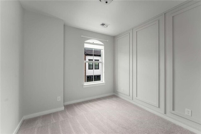 Building Photo - 455 Ashbury Dr