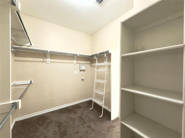 Building Photo - 7917 Creek View Dr