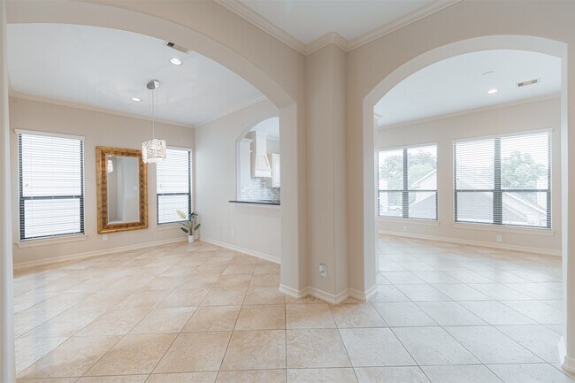 Building Photo - 11207 Tramonto Dr