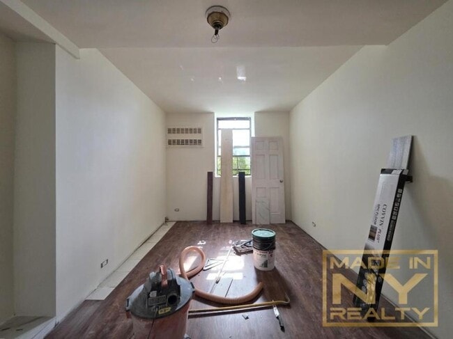 Building Photo - 1 bedroom in JAMAICA NY 11435