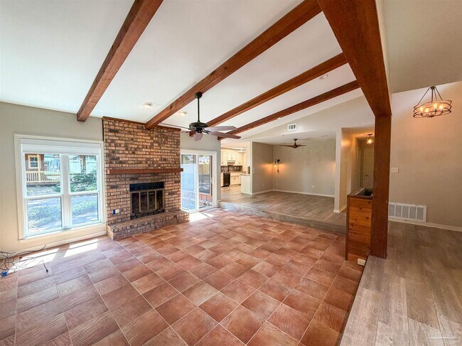 Building Photo - 7707 Beechwood Dr