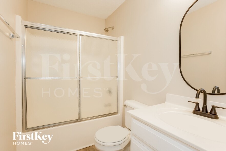 Building Photo - 5815 Bluestem Ct