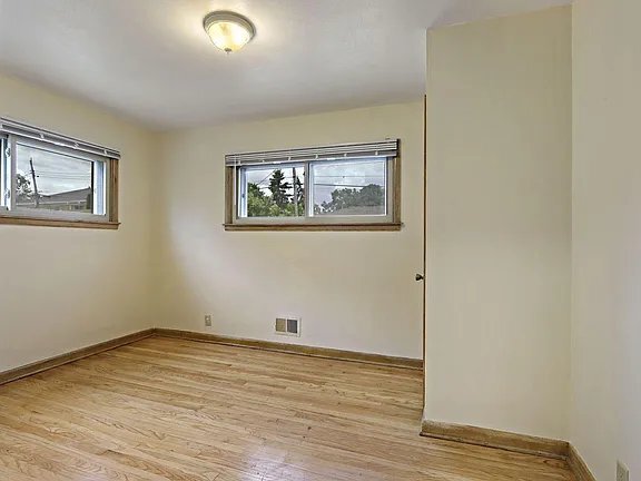 Building Photo - 6823 W Wedgewood Dr