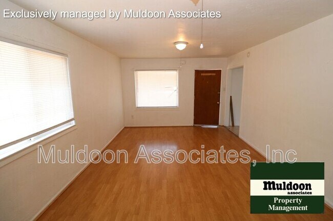 Building Photo - 2561 Camellia St