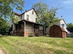 Building Photo - Renovated East Hillside 2 Bedroom 1 Bath S...