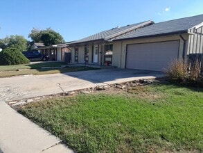 Building Photo - 9241 N King Way