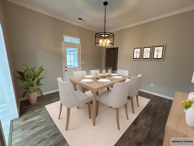 Building Photo - 605 Byars St