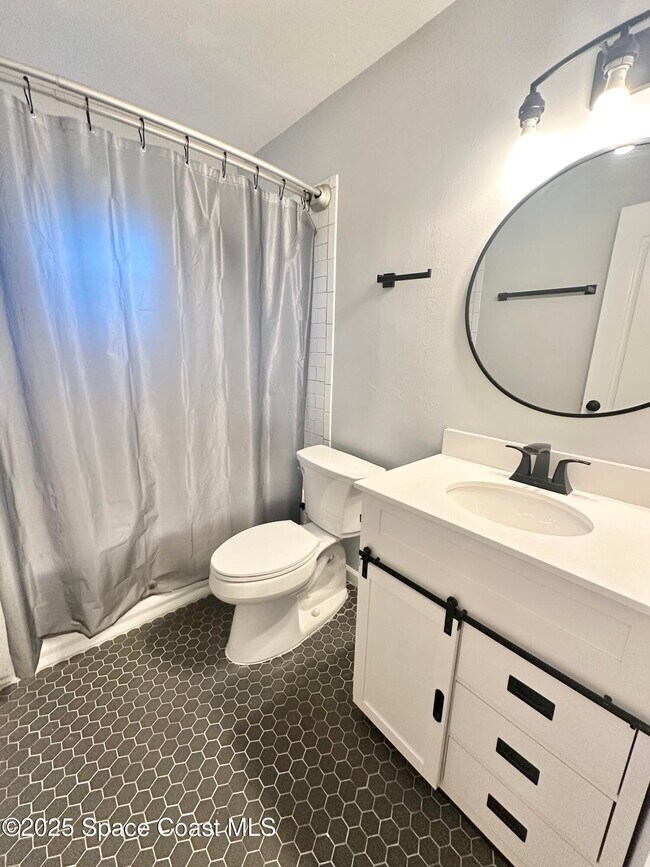 Building Photo - 2848 Watkins Dr