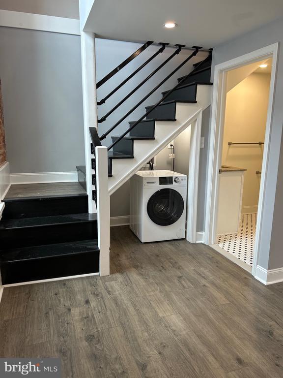 Building Photo - 13 N 4th Ave