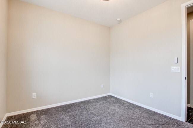 Building Photo - 16001 N Columbus Blvd
