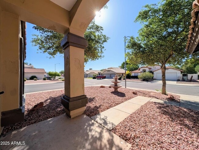 Building Photo - 5232 W Tonto Rd