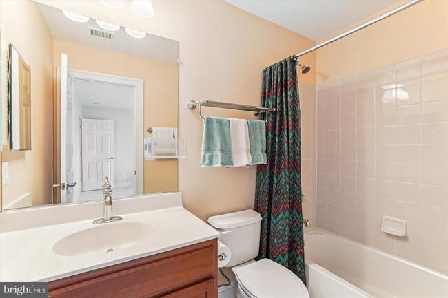 Building Photo - 43595 Aldie Mill Ct