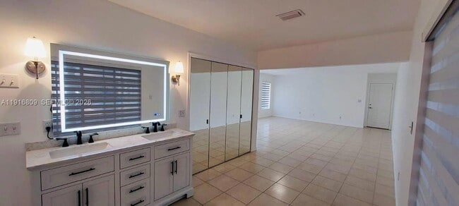 Building Photo - 29325 SW 182nd Ave