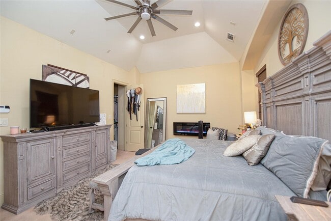 Building Photo - 1141 W 23rd St