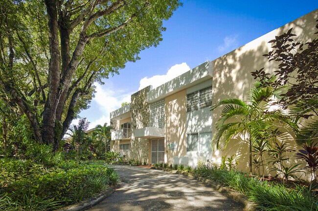 Building Photo - 1235 Mariposa Ave