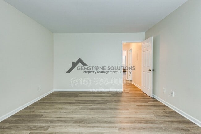 Building Photo - 5918 Stone Brook Dr