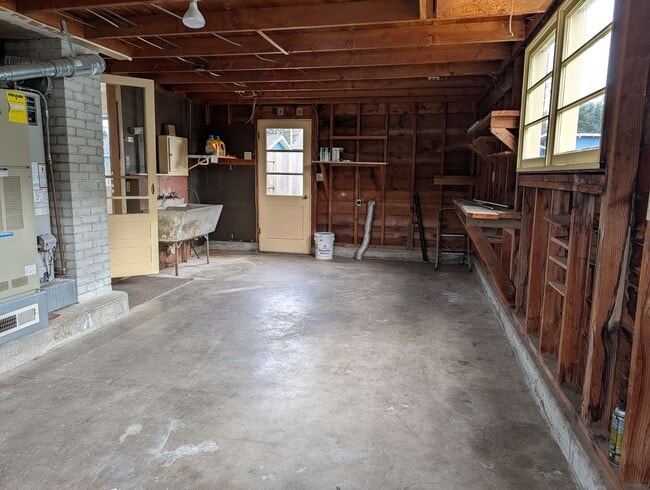 Building Photo - 1511 Shirley Pl