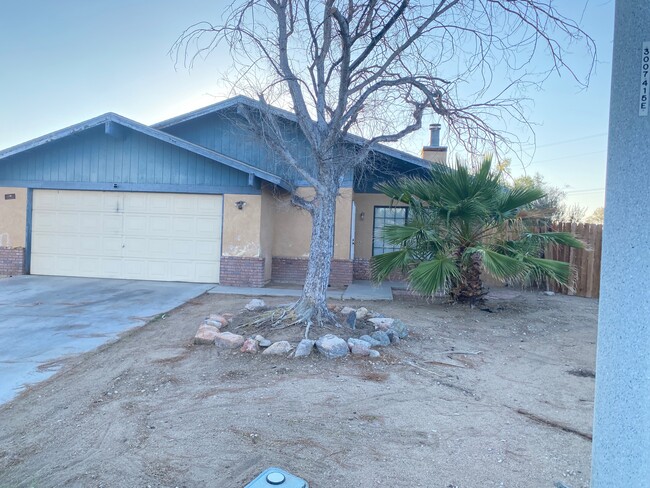 Primary Photo - 800 Walker Ln